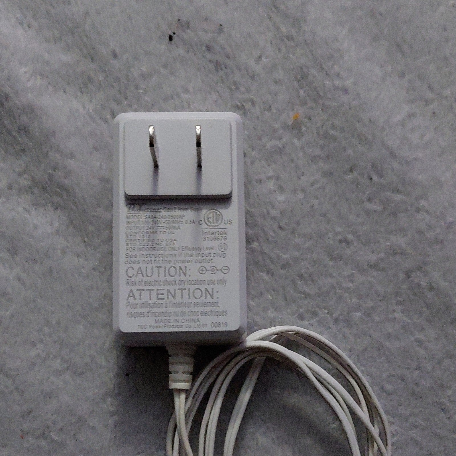 TDC Power 24V AC/DC Adapter SA8A-240-0500AP White 2-Contact AC Male US Plug