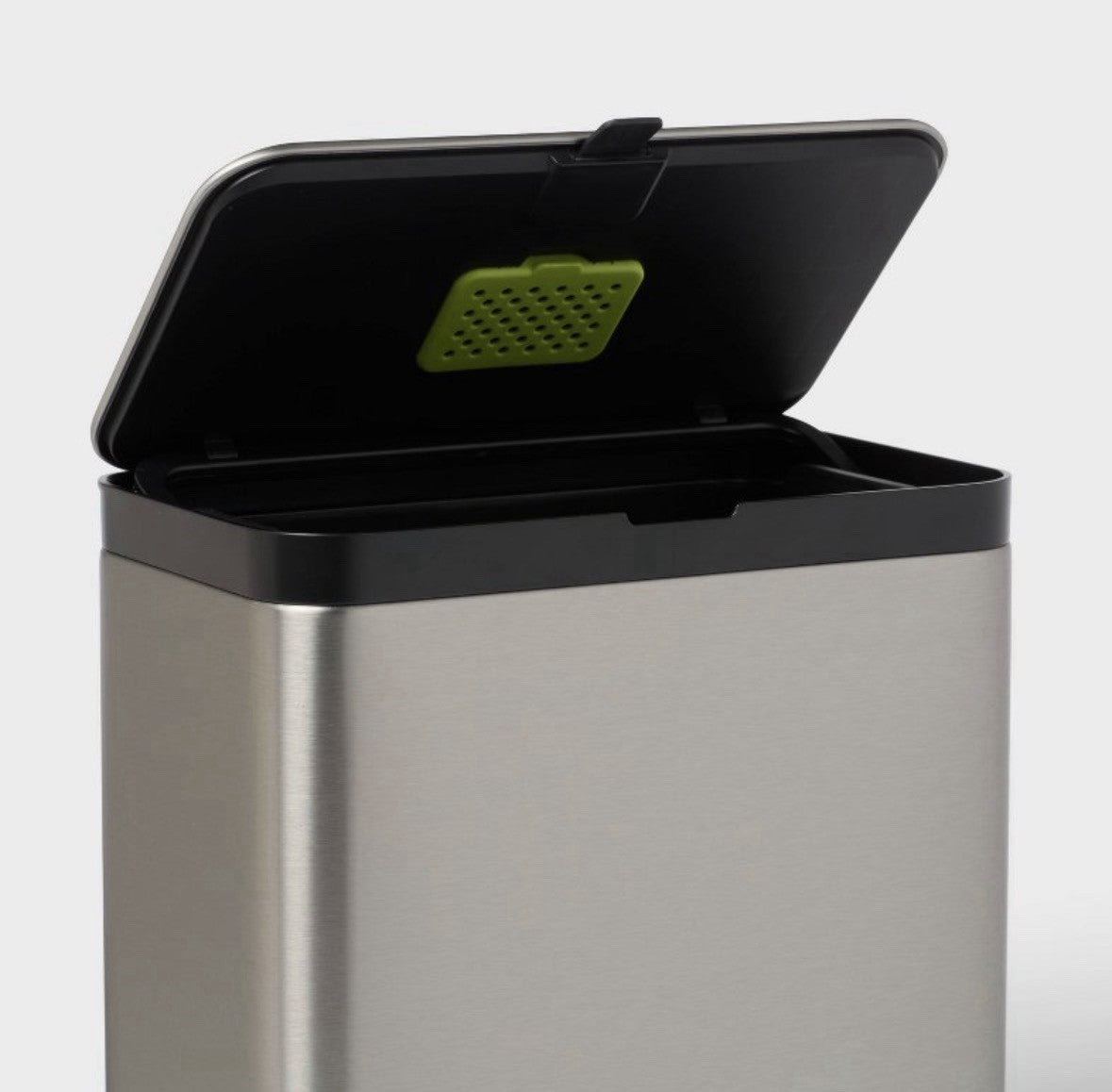 Built-In Pull Out Silver Trash Can, Smudge-Proof, Easy-Lift Inner Bin