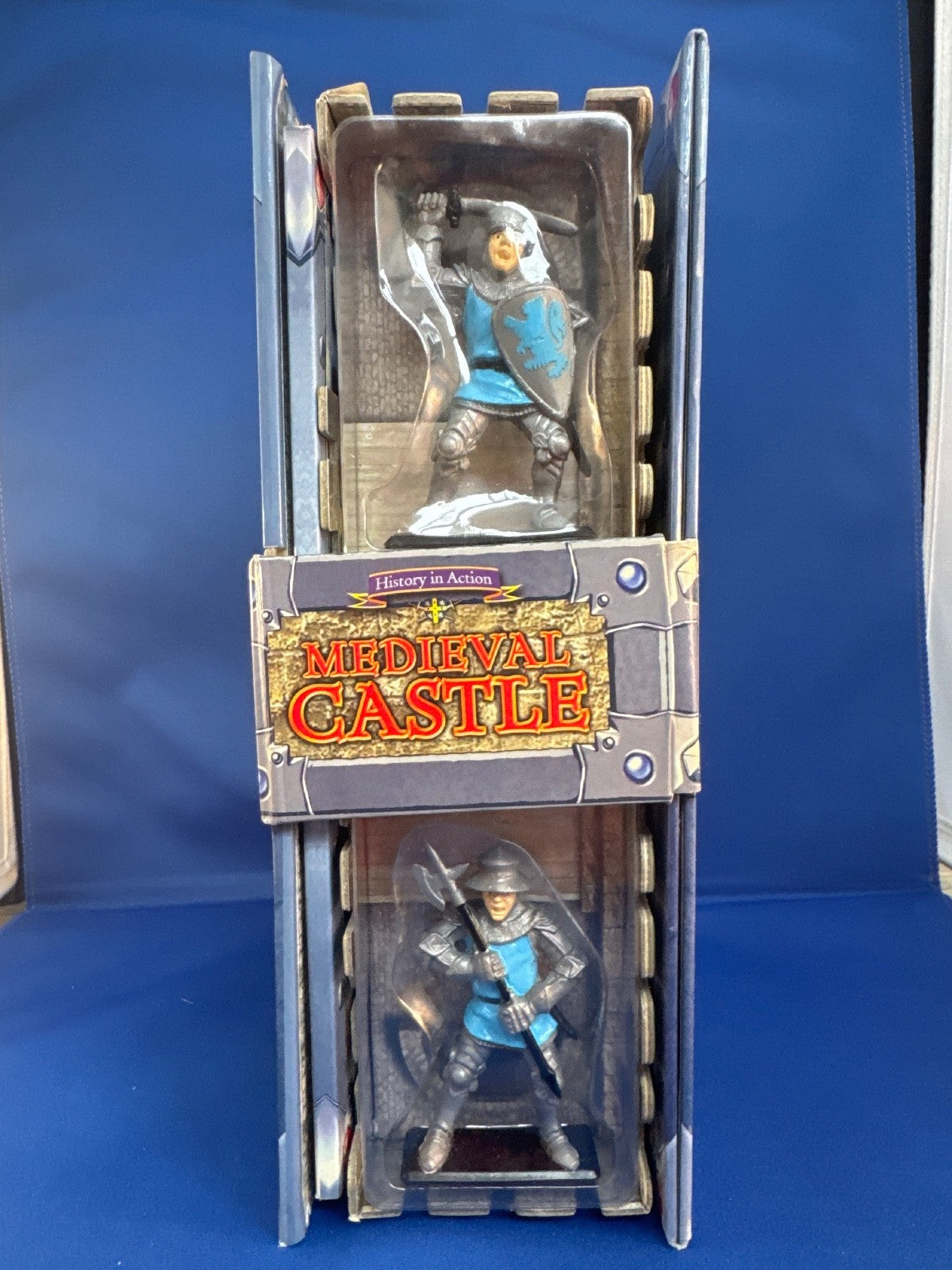 medieval fold-out castle, 2 collectible night figures, press out models, Book