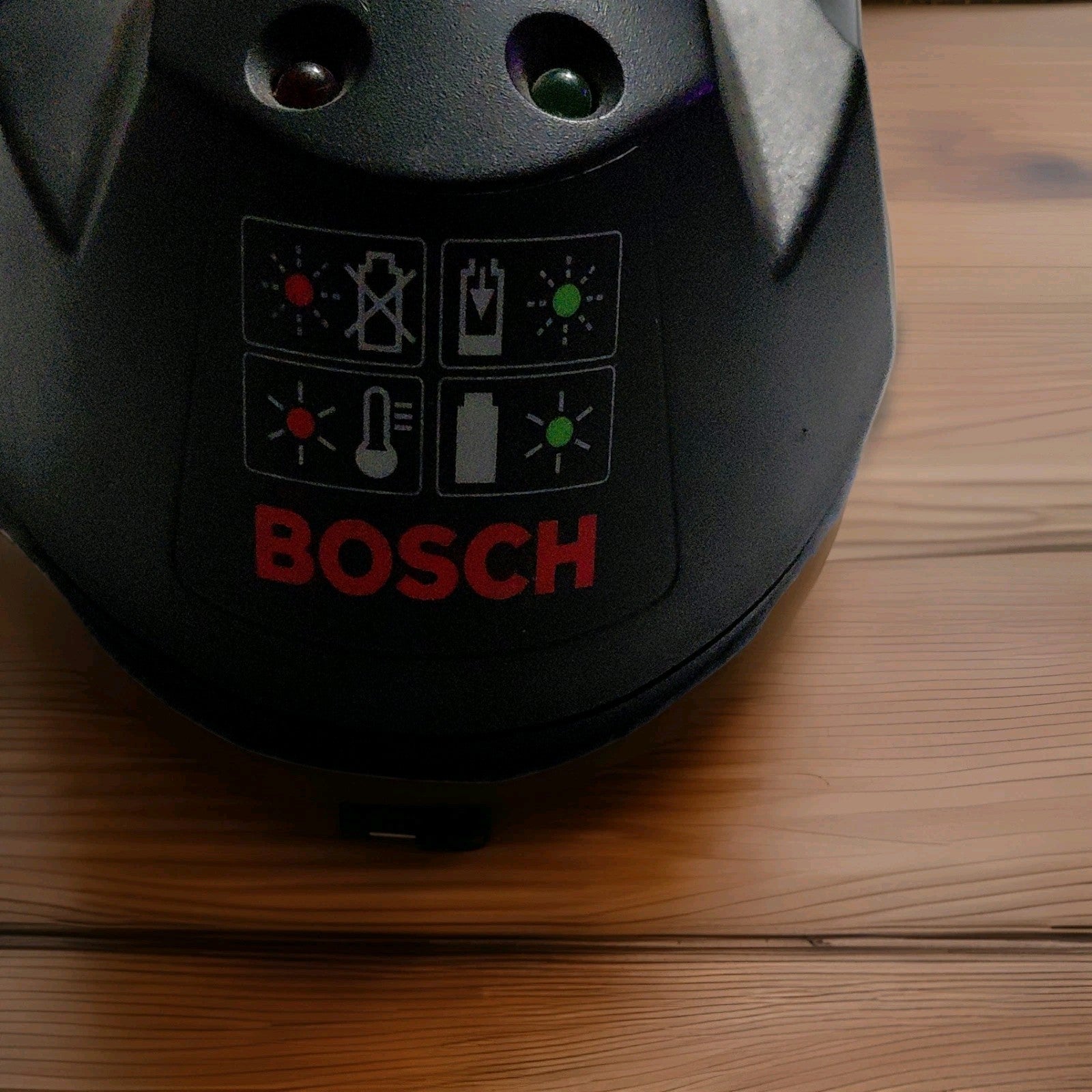 Bosch BC430 10.8V 12V Power Tool Battery Charger Black 1 Slot