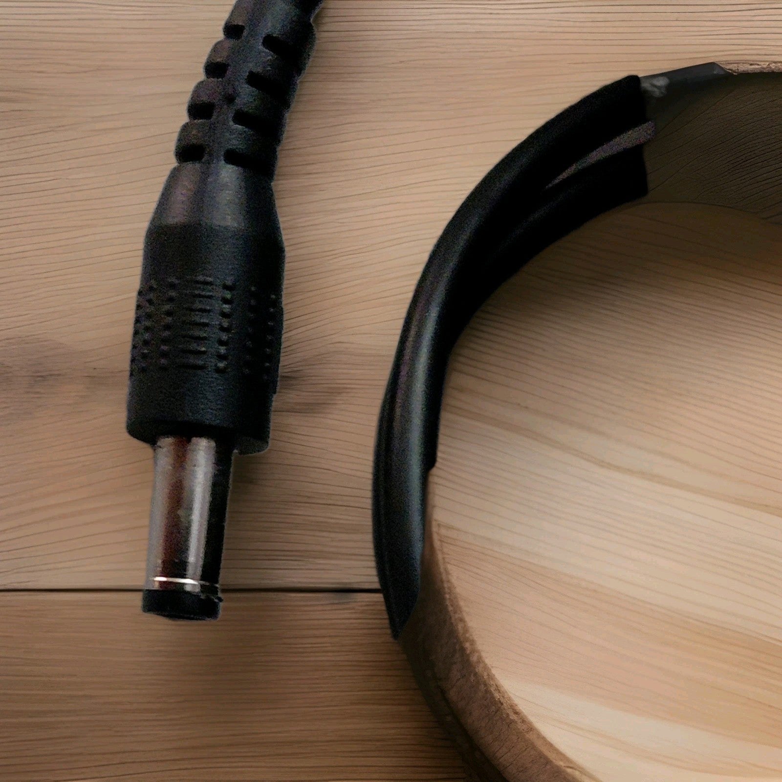 PWR+ 12V AC/DC Adapter hd2 Black 2-Contact AC Male US Plug 2.5mm Jack Male